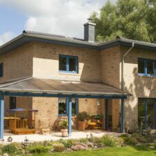 Einfamilienhaus Wohn- & Nutzfläche ... m²